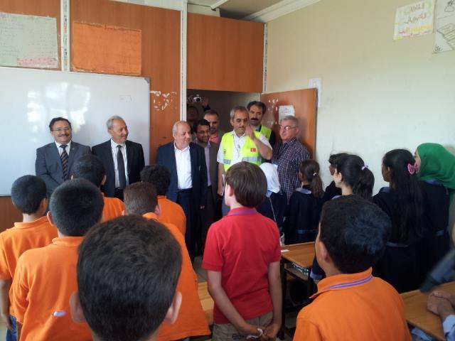 HATAYDA SURİYELİ ÇOCUKLAR İÇİN 3. OKULUMUZUN AÇILIŞI YAPILDI-10