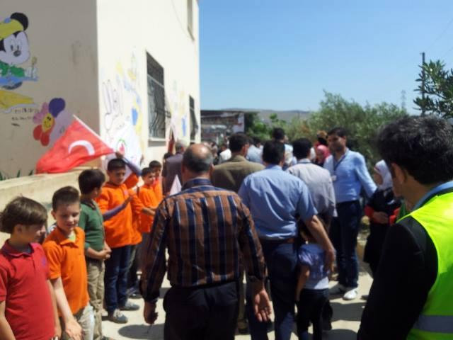 HATAYDA SURİYELİ ÇOCUKLAR İÇİN 3. OKULUMUZUN AÇILIŞI YAPILDI-15