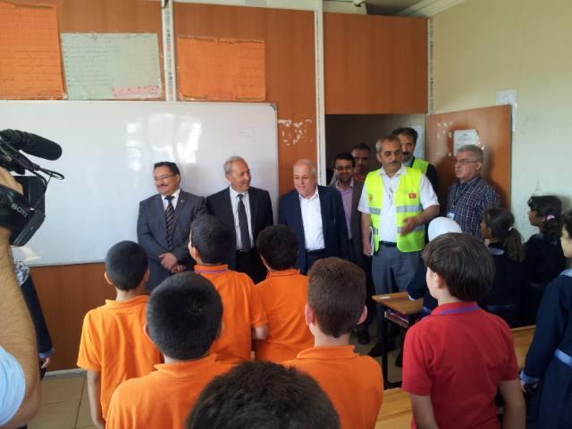 HATAYDA SURİYELİ ÇOCUKLAR İÇİN 3. OKULUMUZUN AÇILIŞI YAPILDI-6