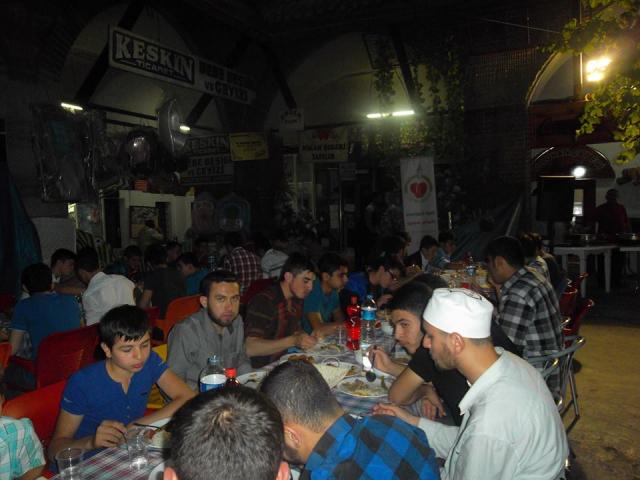 110 Kuran Kursu Talebesine İftar Verdik-12