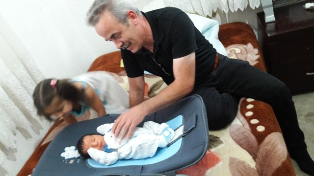 İHTİYAÇ SAHİBİ KARDEŞLERİMİZE BEŞİK, PUSET VE ANA KUCAĞI HEDİYE EDİLDİ.-14