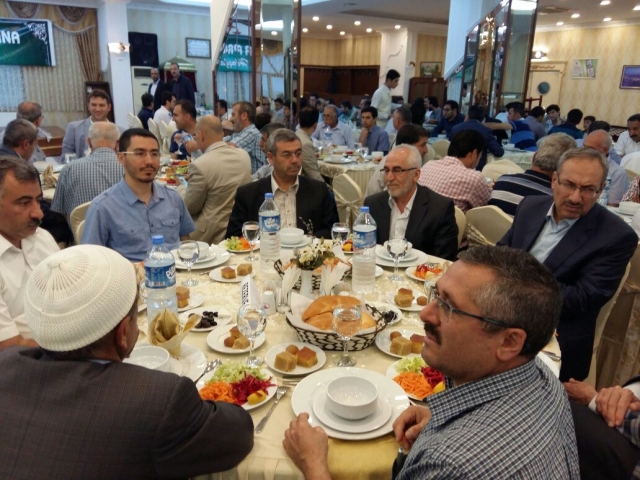 DİYARBAKIR VE MARDİNDE KARDEŞLİK İFTAR SOFRASI KURDUK-8