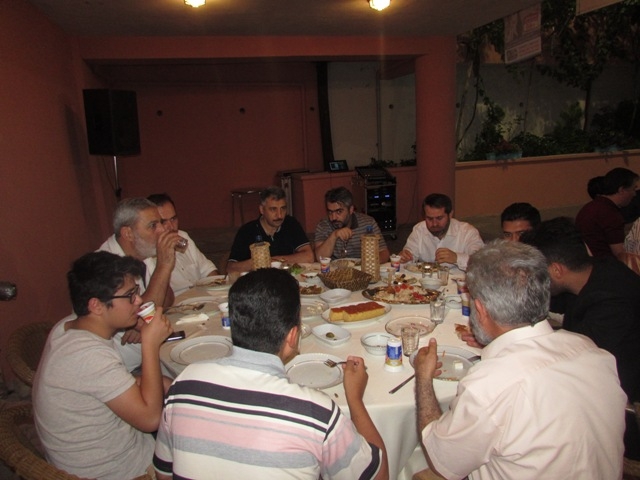 ÖZEL ÇAĞRI KOLEJİNDE 250 KİŞİYE İFTAR VERİLDİ.-5