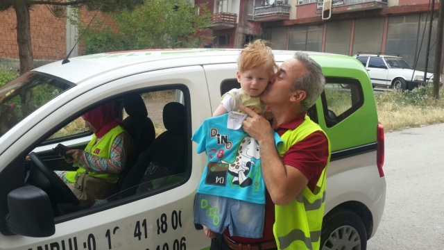 SİTELER ÖNDER DE YETİM ÇOCUKLAR GİYDİRİLDİ.-5