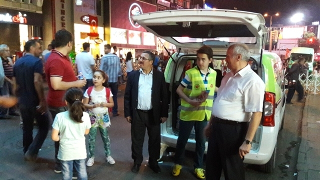 DARBEYİ ENGELLEYEN HALKIMIZA SELAM OLSUN!-5