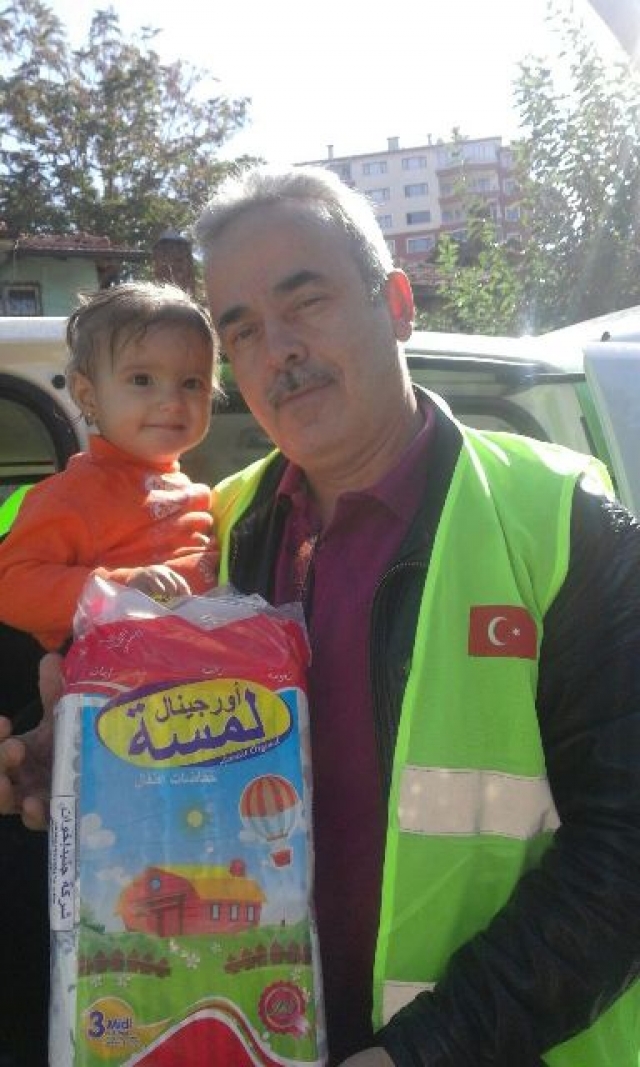 İHTİYAÇ SAHİBİ AİLELERE ÇOCUK BEZİ DAĞITILDI.-11