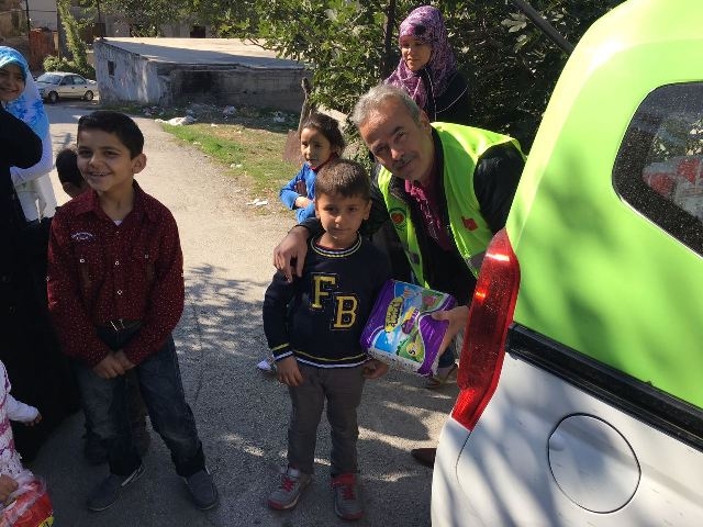 İHTİYAÇ SAHİBİ AİLELERE ÇOCUK BEZİ DAĞITILDI.-5