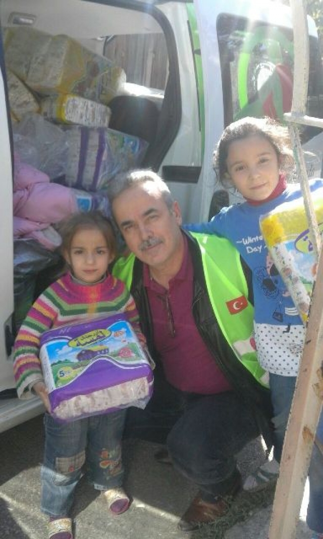 İHTİYAÇ SAHİBİ AİLELERE ÇOCUK BEZİ DAĞITILDI.-7