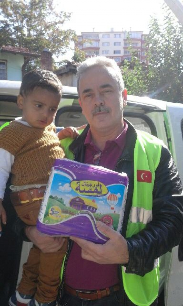 İHTİYAÇ SAHİBİ AİLELERE ÇOCUK BEZİ DAĞITILDI.-9