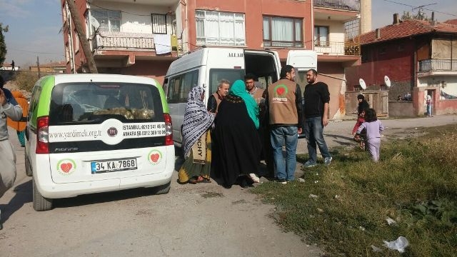 İHTİYAÇ SAHİBİ AİLELERE PATATES DAĞITILDI.-11