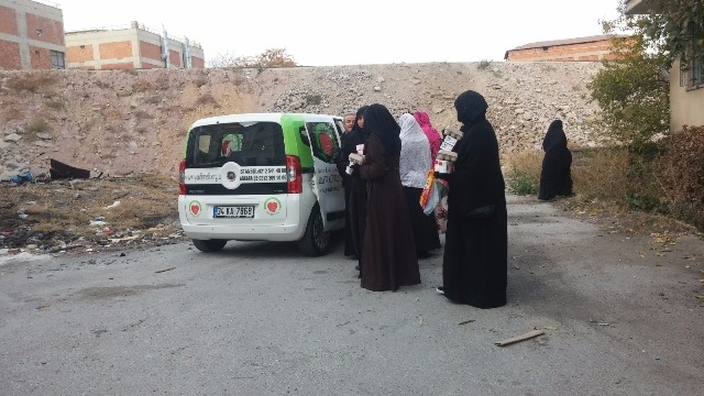 SURİYELİ KARDEŞLERİMİZE SÜT VE YUMURTA DAĞITILDI-9