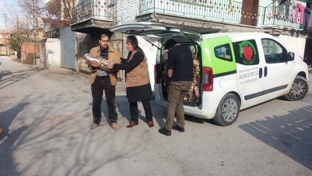 İHTİYAÇ SAHİBİ KARDEŞLERİMİZE PATATES DAĞITILDI.-4