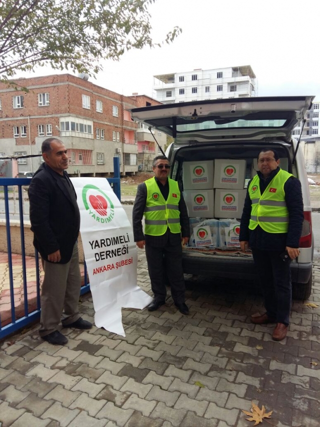 BATMANDAKİ KARDEŞLERİMİZE 1 TIR GIDA MADDESİ GÖNDERİLDİ.-3