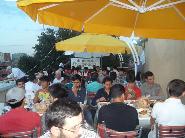 KARDEŞLİK İFTARI DÜZENLEDİK-7