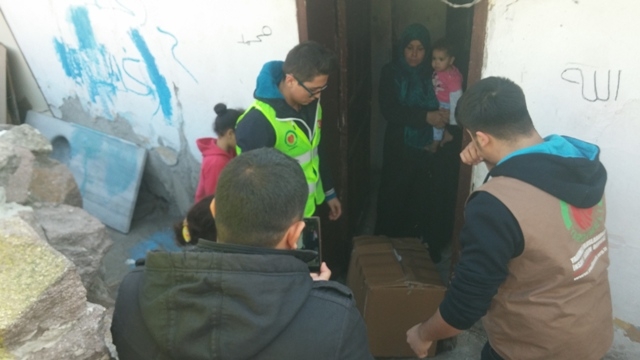 24.YOKSULLAR HAFTASINDAN DOLAYI İHTİYAÇ SAHİPLERİNE YARDIM EDİLDİ.-4