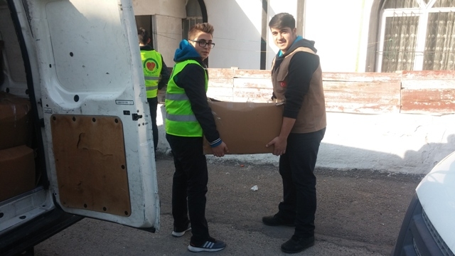 24.YOKSULLAR HAFTASINDAN DOLAYI İHTİYAÇ SAHİPLERİNE YARDIM EDİLDİ.-8