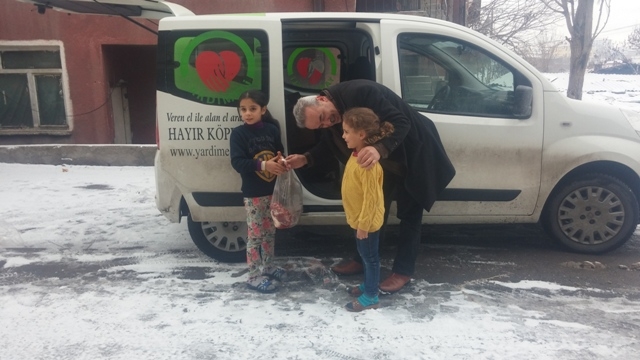 ADAK KURBANLARI KESİLEREK İHTİYAÇ SAHİPLERİNE ULAŞTIRILDI.-5