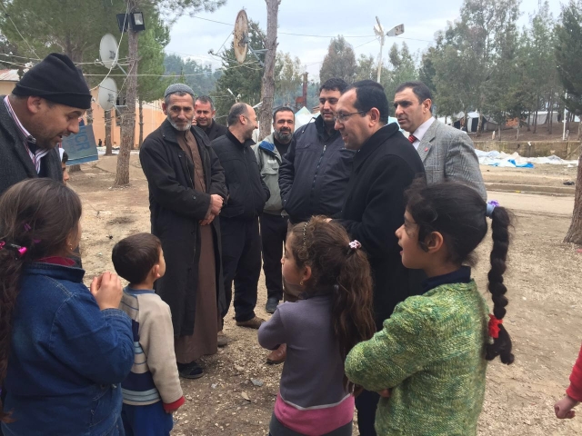 YÖN.KUR.ÜYEMİZ CİHAN SOYALP MÜLTECİ KAMPINI ZİYARET ETTİLER.-5