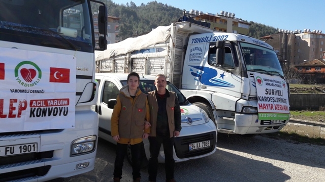 İDLİPE 2 TIR GIDA VE İHTİYAÇ MADDESİ GÖNDERİLDİ.-5