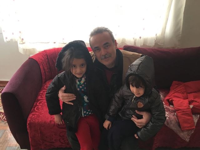 SURİYELİ KARDEŞLERİMİZE MONT VE KABAN DAĞITIMI YAPILDI.-16