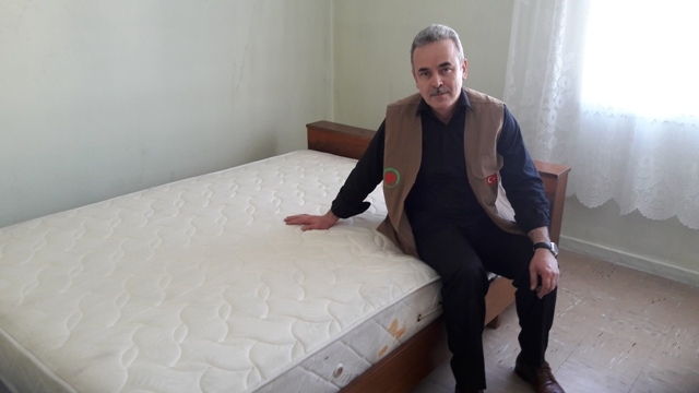 AFGANLI YENİ GELEN AİLENİN EŞYALARINI ALDIK-11