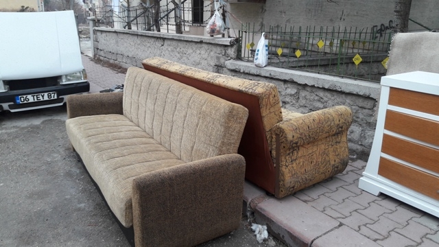 AFGANLI YENİ GELEN AİLENİN EŞYALARINI ALDIK-3