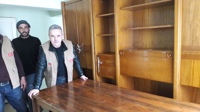 AFGANLI YENİ GELEN AİLENİN EŞYALARINI ALDIK-8