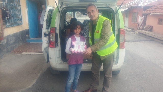 İHTİYAÇ SAHİBİ AİLELERE SÜT, YUMURTA VE ÇOCUK BEZİ DAĞITILDI.-15