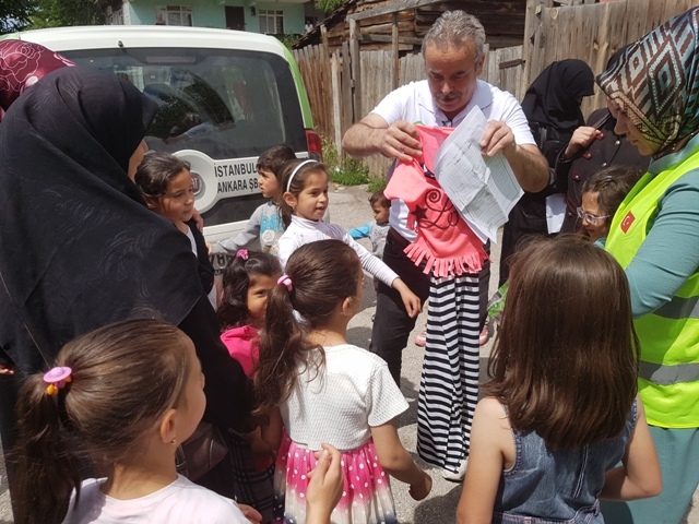 55 MÜLTECİ KARDEŞİMİZ GİYDİRİLDİ.-5