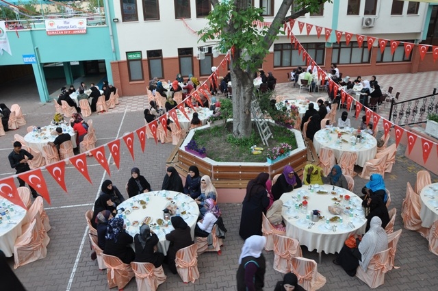 “ÜMMET SOFRASI KARDEŞLİK İFTARIMIZI” YAPTIK-5