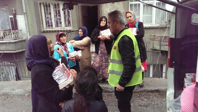 İHTİYAÇ SAHİBİ AFGANLI AİLELERE SÜT VE YUMURTA DAĞITILDI.-6