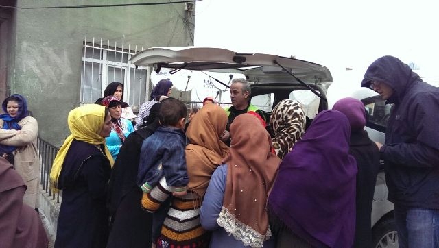 İHTİYAÇ SAHİBİ AFGANLI AİLELERE SÜT VE YUMURTA DAĞITILDI.-7