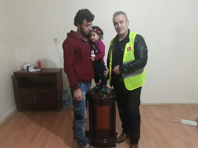 İHTİYAÇ SAHİBİ AİLELERE SOBA DAĞITILDI.-4