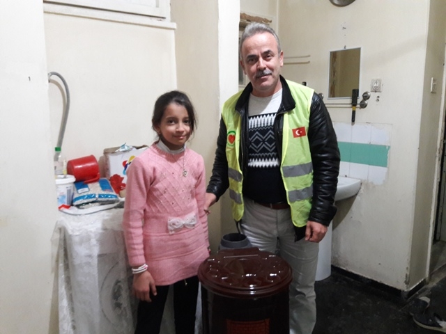 İHTİYAÇ SAHİBİ AİLELERE SOBA DAĞITILDI.-7