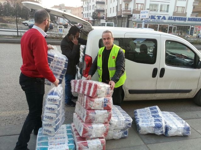 İHTİYAÇ SAHİBİ AİLELERE ÇOCUK BEZİ DAĞITILDI.-2