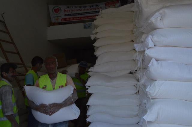 Ankaradan Suriyeli Muhtaç Kardeşlerimize 5 Tır Un Gönderildi.-15