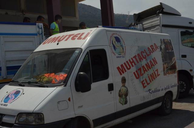 Ankaradan Suriyeli Muhtaç Kardeşlerimize 5 Tır Un Gönderildi.-5