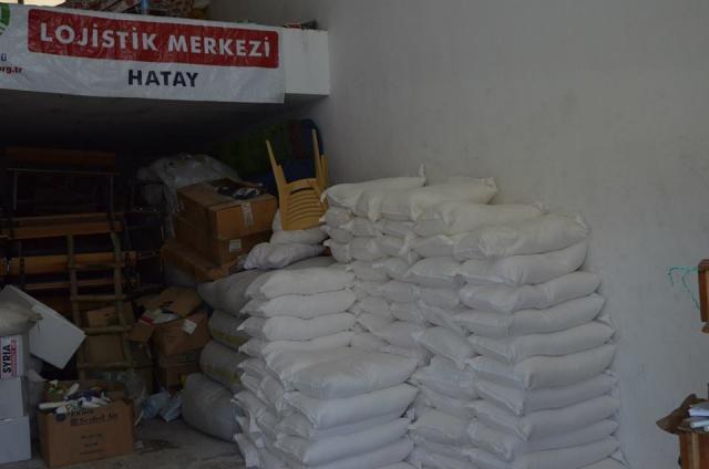 Ankaradan Suriyeli Muhtaç Kardeşlerimize 5 Tır Un Gönderildi.-6