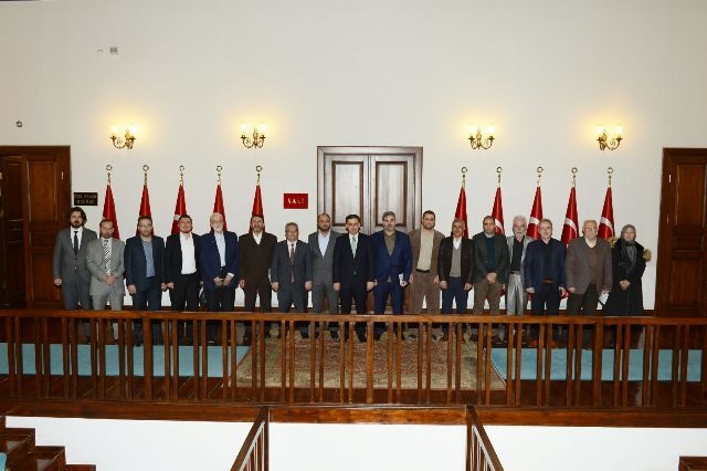 ANKARA VALİSİ SAYIN ERCAN TOPACAYI MAKAMINDA ZİYARET ETTİK-1