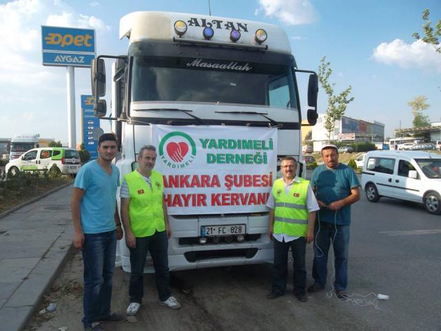 Suriyeli Muhacir Kardeşlerimize İnsani Yardım Tırı Gönderdik-2