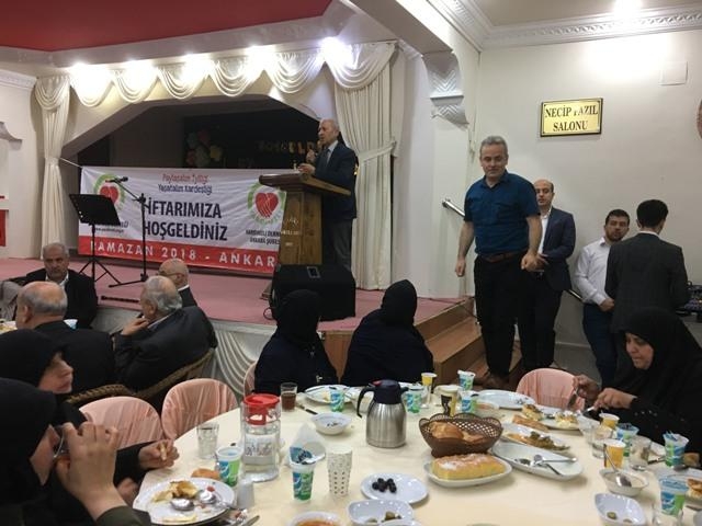 SURİYELİ AİLELERE ÇAĞRI KOLEJİNDE İFTAR VERİLDİ.-3