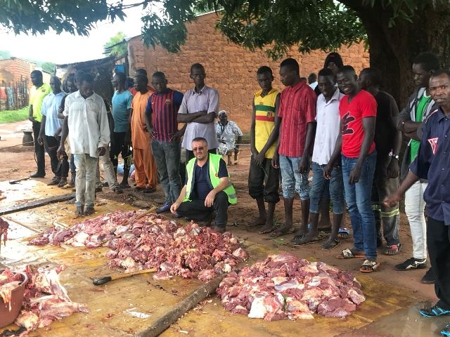 KURBANLAR KESİLEREK İHTİYAÇ SAHİPLERİNE ULAŞTIRILDI.-9