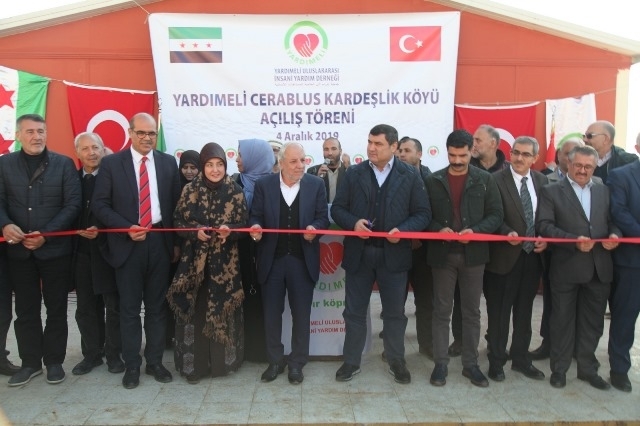 YARDIMELİ CERABLUS KARDEŞLİK KÖYÜ AÇILDI.-1