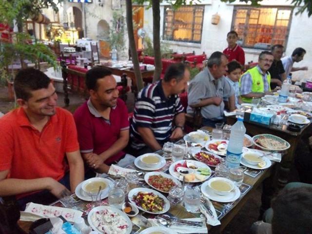 Kilise Gönderdiğimiz İnsanî Yardım Tırının Dağıtımları Başladı-12