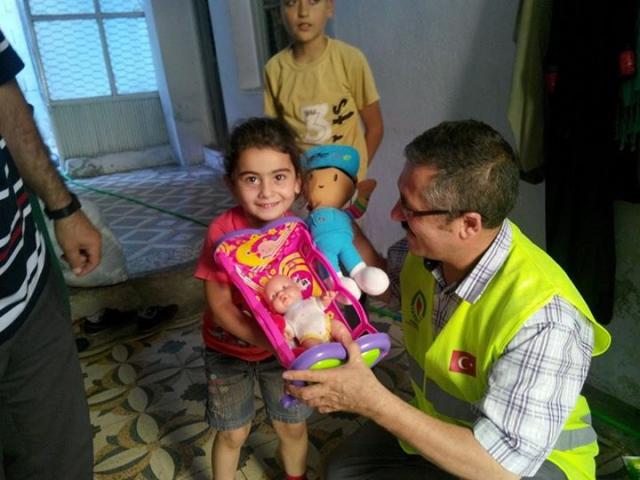 Kilise Gönderdiğimiz İnsanî Yardım Tırının Dağıtımları Başladı-2