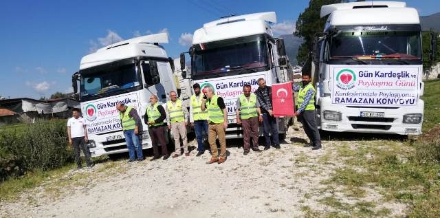 HATAY TEMSİLCİLİĞİMİZE 3 TIR UN GÖNDERİLDİ-3