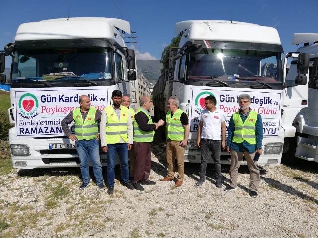 HATAY TEMSİLCİLİĞİMİZE 3 TIR UN GÖNDERİLDİ-8