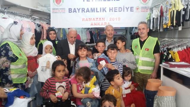 BU RAMAZANDA DA YETİM ÇOCUKLAR GİYDİRİLDİ-1