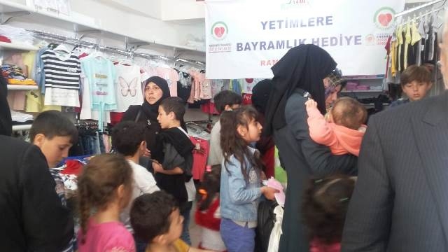 BU RAMAZANDA DA YETİM ÇOCUKLAR GİYDİRİLDİ-4