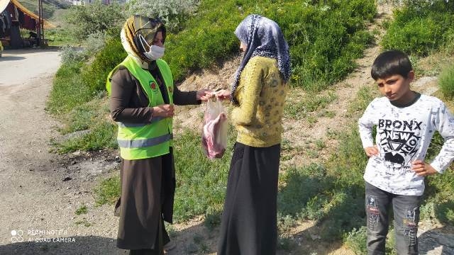 ADAKLAR KESİLEREK İHTİYAÇ SAHİPLERİNE DAĞITILDI-9